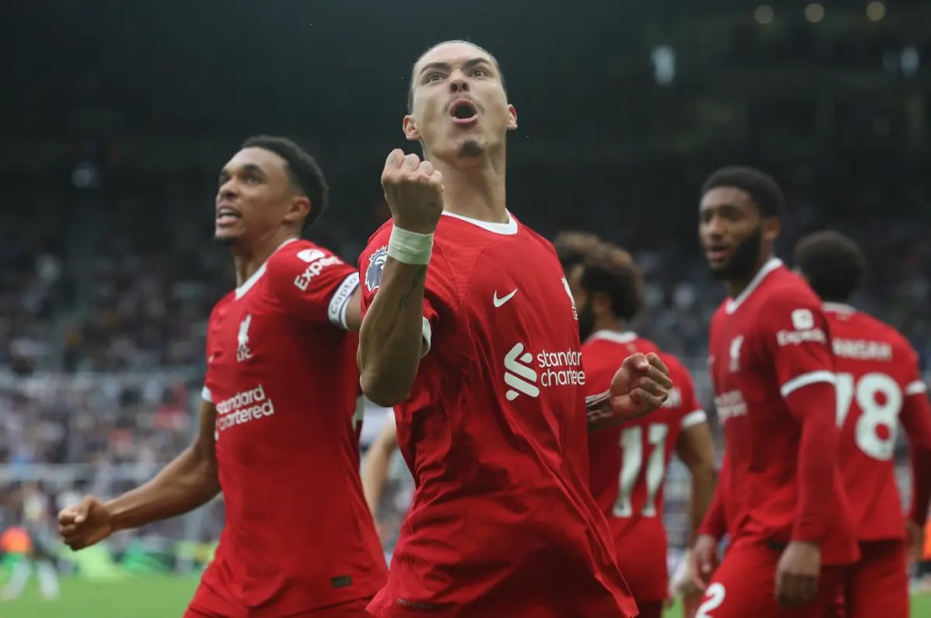 Darwin’s double sees ten-man Liverpool take the three points in&nbsp;Newcastle