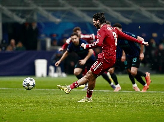 Liverpool Show Their Colours in Milan…And They’re Still Arne Slot’s&nbsp;Colours